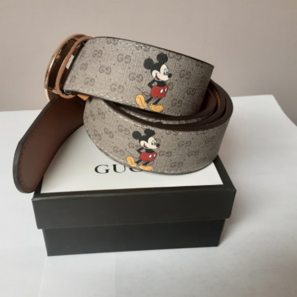 New Gucci brown Belt.